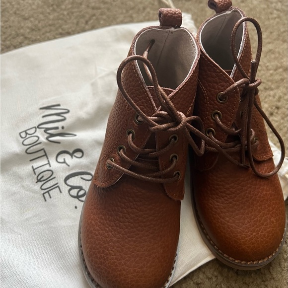 NWOT Mil&Co. Brown Leather Unisex Toddler Booties/Walker Shoe US Size 10 - Picture 2 of 7